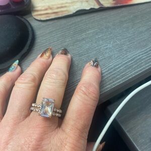 Elegant Silver and Gold Women's Ring